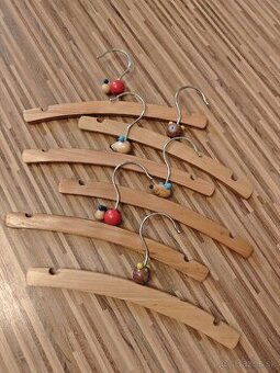 Vešiačiky pre babätka