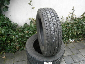 Predám 4x zimné ako nové pneu Pirelli 205/65 16C 107/105T