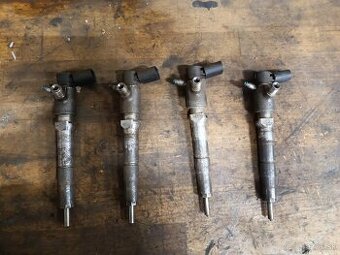 Predám vstrekovače na Ford Transit 2.0 TDCi 96kW 2017