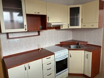 Kuchyňa + spotrebiče