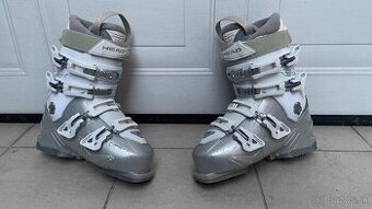 Lyziarky Hed c. 39/40.