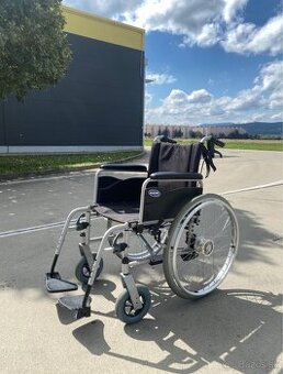 Kvalitný invalidný vozík INVACARE