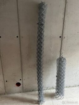 Predám štvorhranné pletivo pozinkované