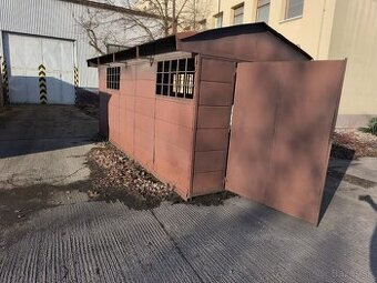 Predám plechovú búdu