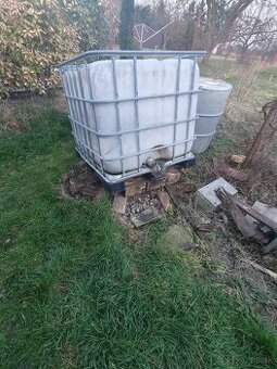 Predám IBC kontajner 800l.