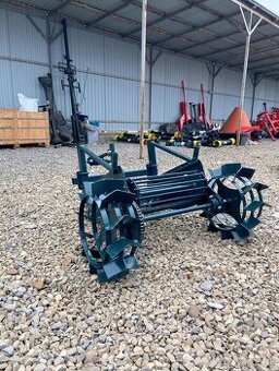 Jednoradový vyorávač zemiakov s dopravníkom