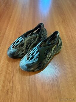 Adidas yeezy foam runners cinder