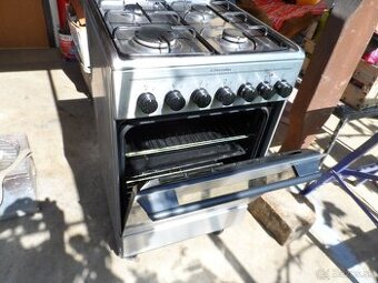 Kombinovaný sporák Electrolux
