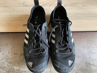 Predám tenisky Adidas Daroga