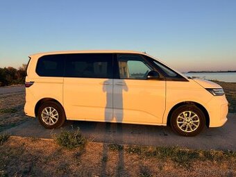 VW MULTIVAN T7 2.0 TDI 110 kW DSG – 6 MIEST