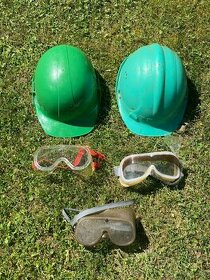 Ochranné vybavenie (2x helma, 3x ochranné okuliare)