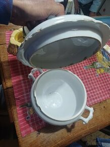 Stará nádoba na polievku - 1