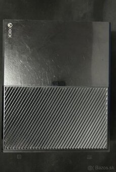xbox one + 2 hry