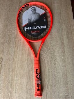 TENISOVÁ RAKETA HEAD RADICAL TEAM L 2025 (vypletená)