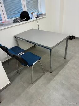Predám stoly- kancelária-kuchynka