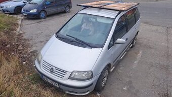 Volkswagen sharan 1.9tdi 96kw Rozpredam na náhradné diely