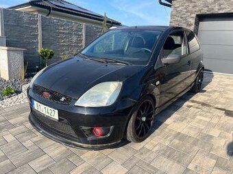 Ford Fiesta 1,6i 74kw 2005 Sport Paket