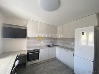 Na prenájom zrekonštruovaný 1-izb.byt, Hollého ul., Senica