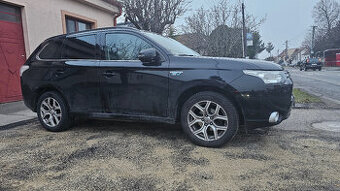 Mitsubishi Outlander PHEV 4x4 2.0