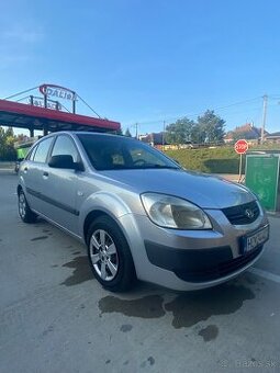 KIA Rio - 1
