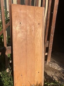 Bukove nastupnice schodiska