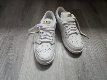 Nike Air Jordan 1 Low Sail/Metallic Gold-Sail