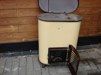 Liatinové kachle Fiľakovo.