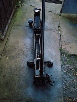 Predám  dielenské zdvihák