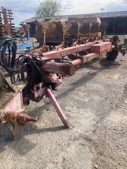 Pluh Ostroj 6 radličny otočný