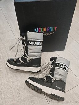 Moon boot 25