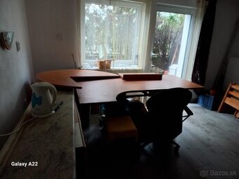 pisací stol - kancelársky nábytok - zasadačkový stôl - 1