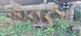 Predam sekciu hrudorezov