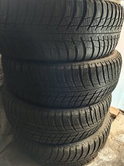 Bridgestone 215/65R17