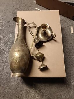 Mosadzná váza, svietnik, zvonček, kadidelnica