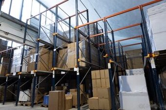 Predám pojazdové regály