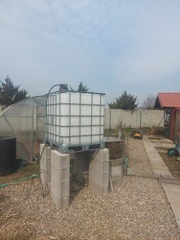 IBC nádrž na vodu 1000l - 1
