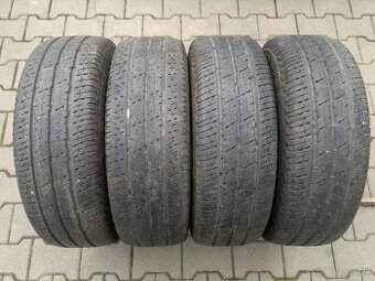 Letne pneu. Continental 215/70 r15C