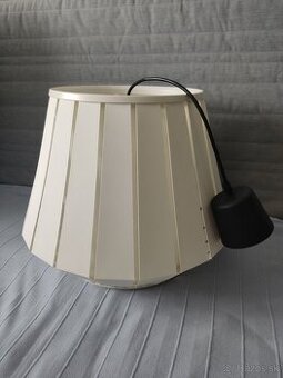 predám závesnú lampu