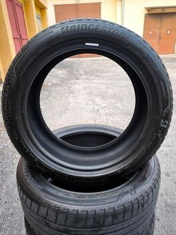 225/45/R18 Bridgestone T005