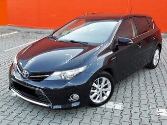 Toyota Auris 1.8 Hybrid Comfort r.v.12 / 2014