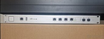 Ubiquiti USG-PRO-4