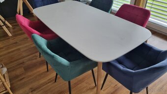 Predam jedalensky stol 170 x 90 cm