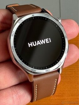 Huawei Watch GT 5 46mm hnedé