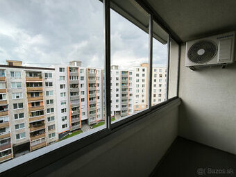 Prenájom 3-izbového bytu s lodžiou – Holíč, SNP