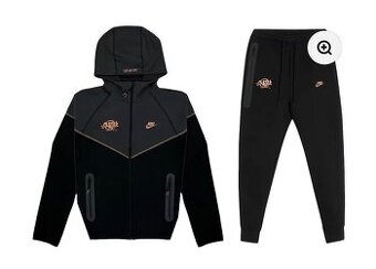 Nike tech fleece central