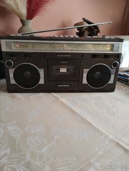Radiomagnetofon Grundig RR660
