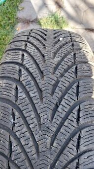 215/60 R16 zimná 1ks
