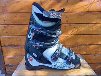 Predam lyziarky ROSSIGNOL