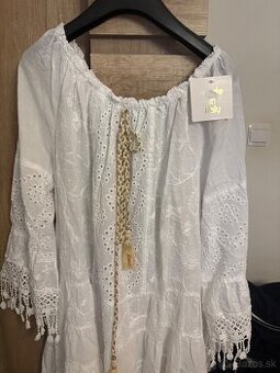 Biele šaty v Boho štýle