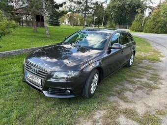Audi A4 B8 2.0 tdi manuál -Kúpené na SK, servisná kniha.
